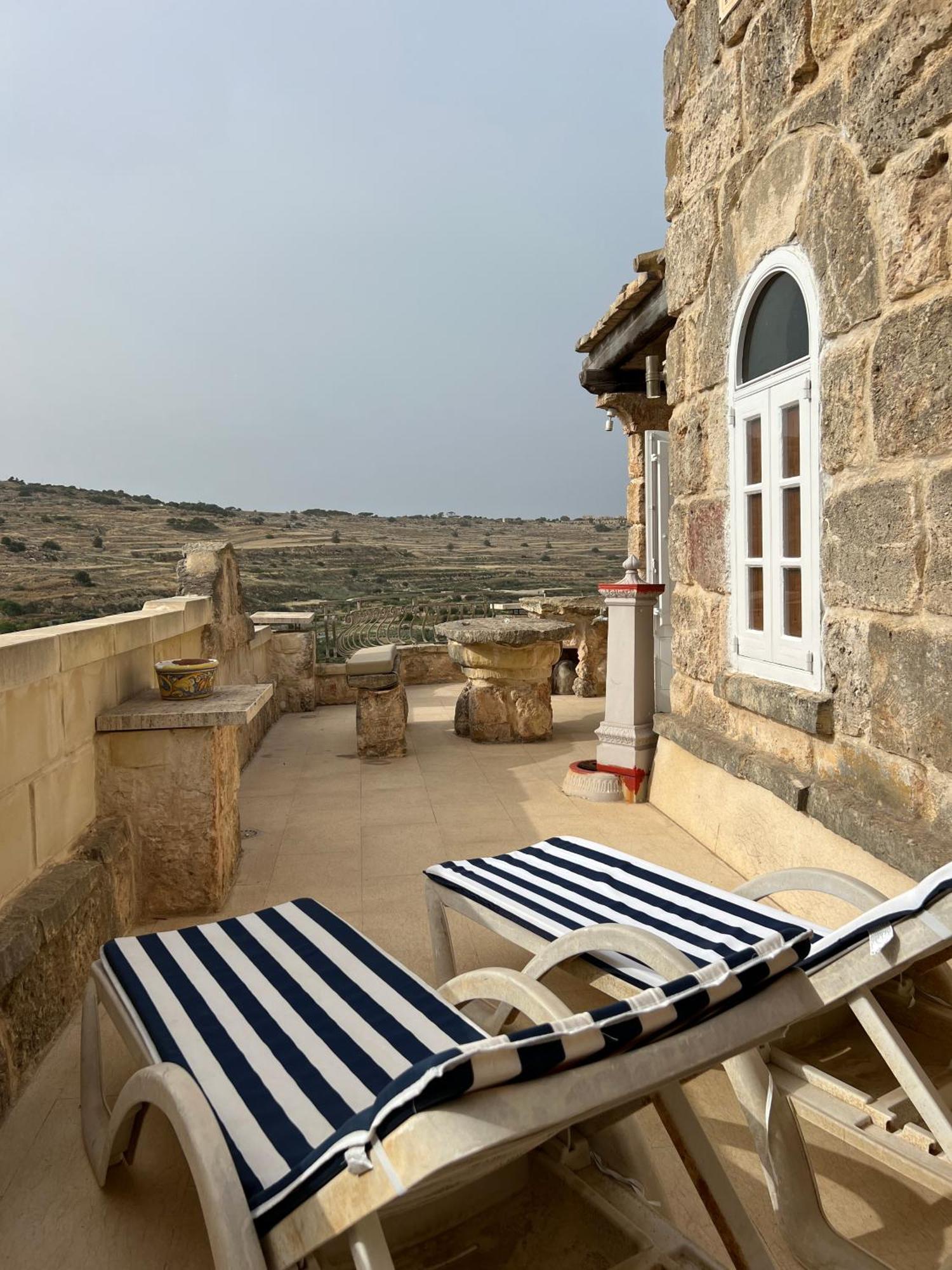 Traditional Maltese Home By Ma Properties St. Paul's Bay Bagian luar foto