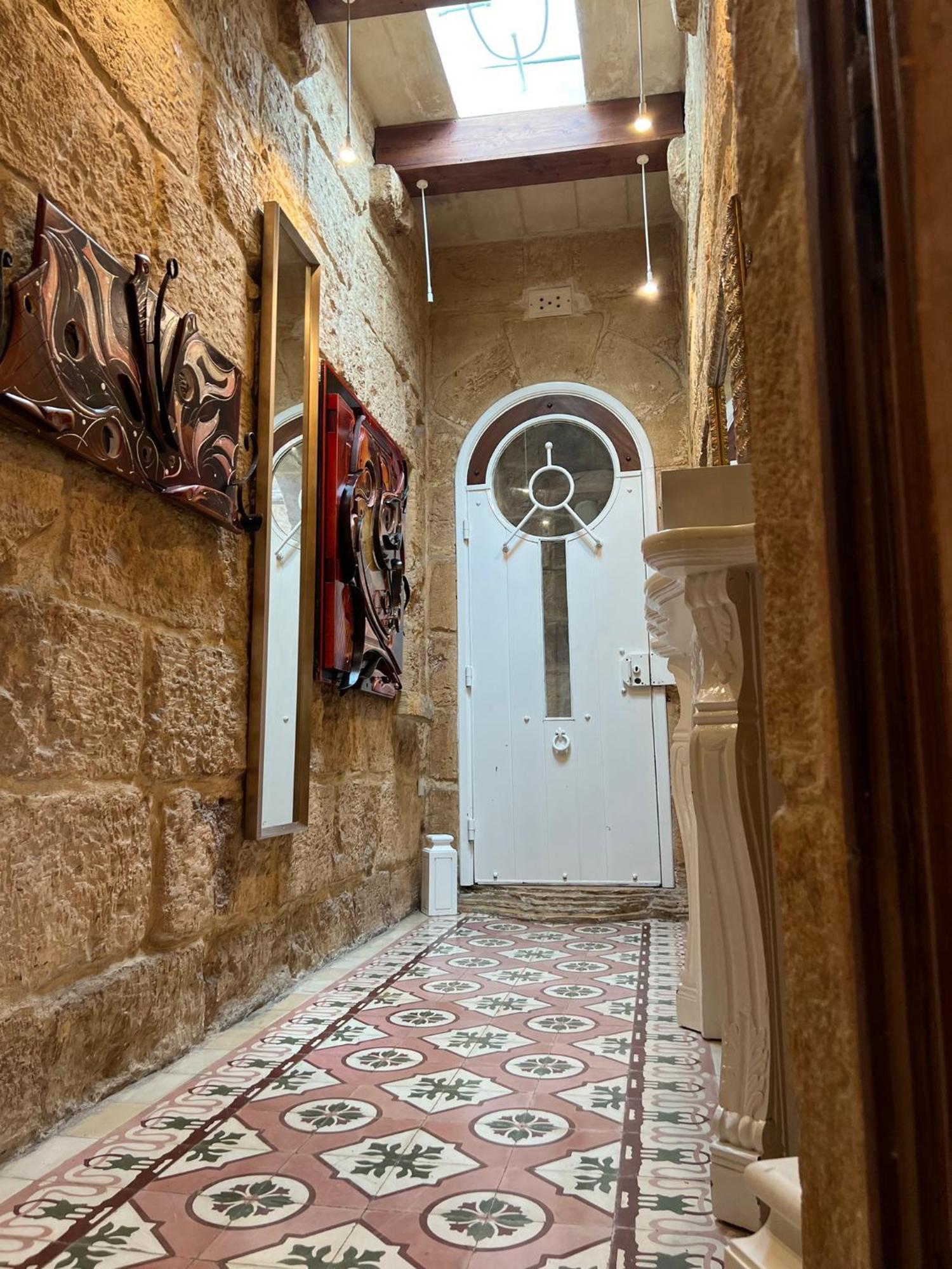 Traditional Maltese Home By Ma Properties St. Paul's Bay Bagian luar foto